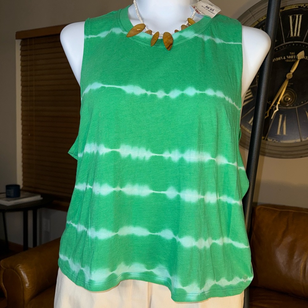 #5 SAGE sleeveless tshirt